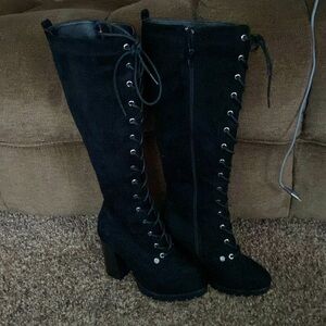 NEW knee high velvety soft black boots, never worn size 6
